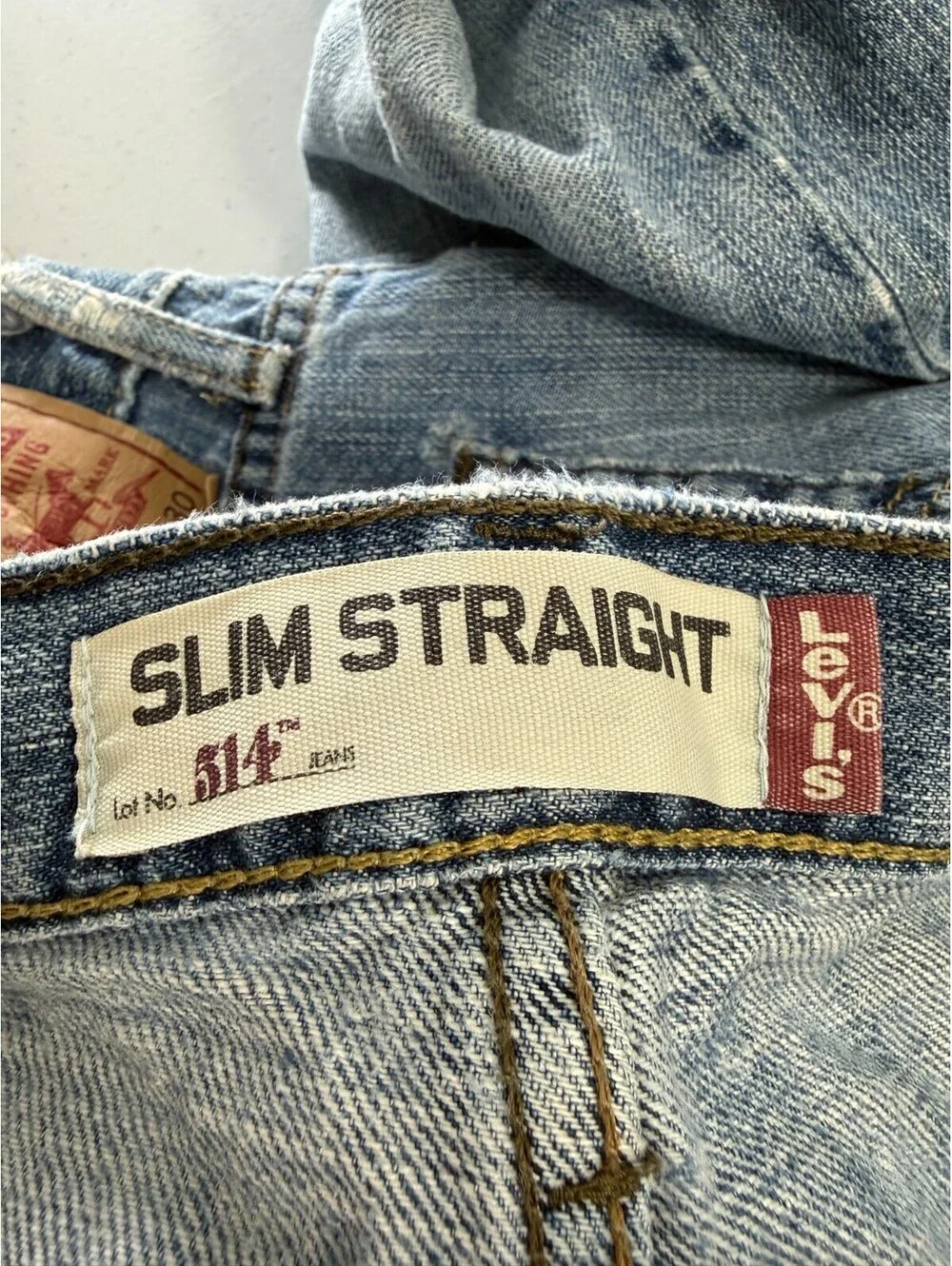 Levi's 514 Men's Blue Slim Straight Leg Jeans Size 36x30 Medium Wash Distressed